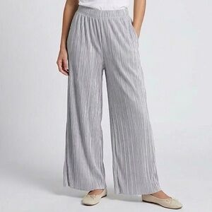 052 OAK + FORT Women's High Rise Ankle Cut Wide Leg Textured Pant - Grey, Medium